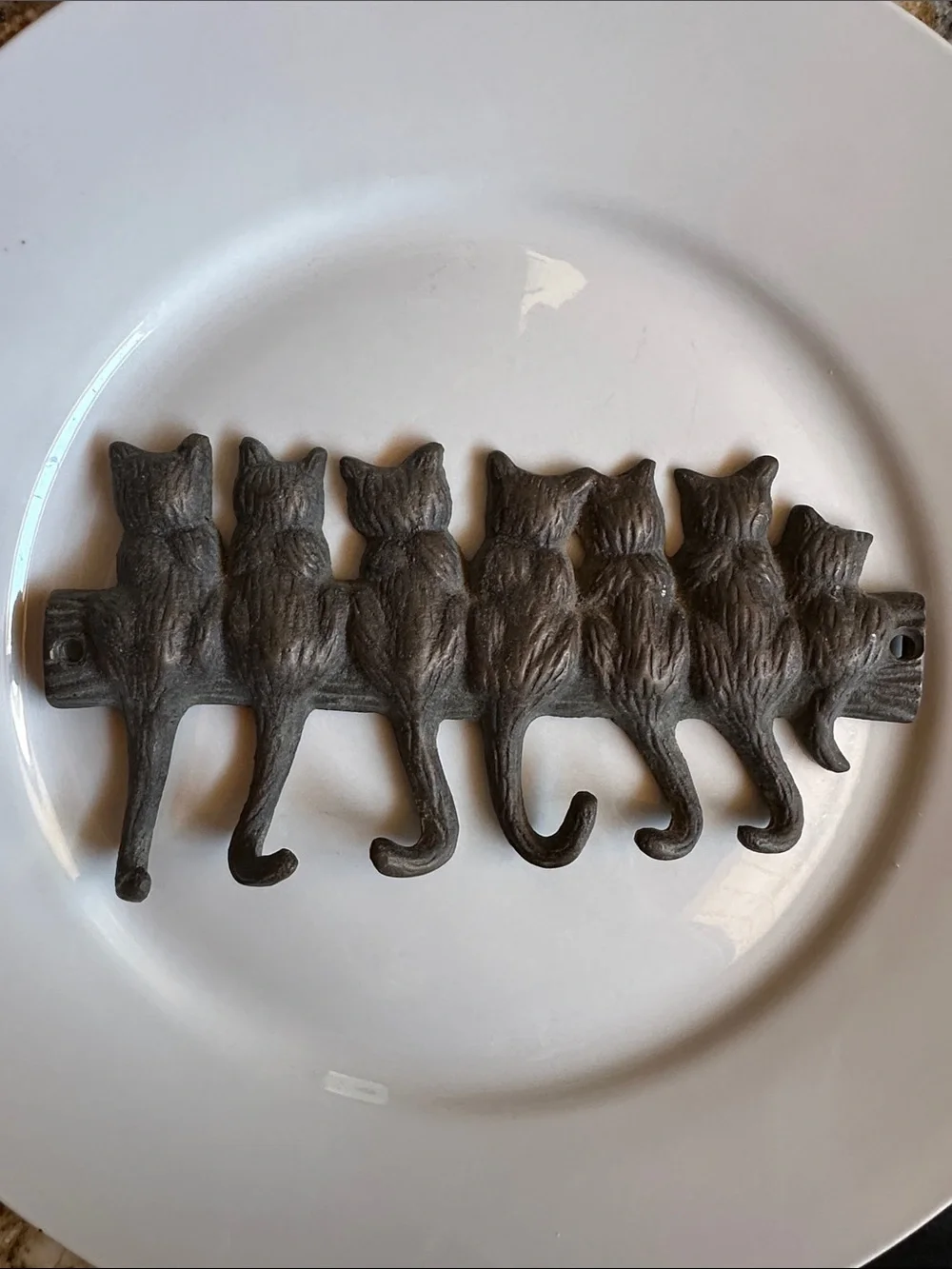 Cast Iron 7 Cat Wall Hook in Dark Gray - Decorative Home Wall Decor